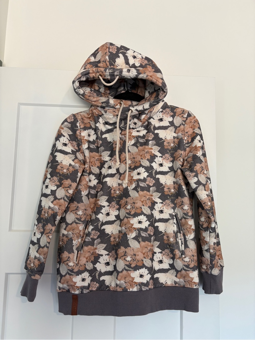 AMPERSAND AVE Hooded Pullover - Gray, Cream & Tan